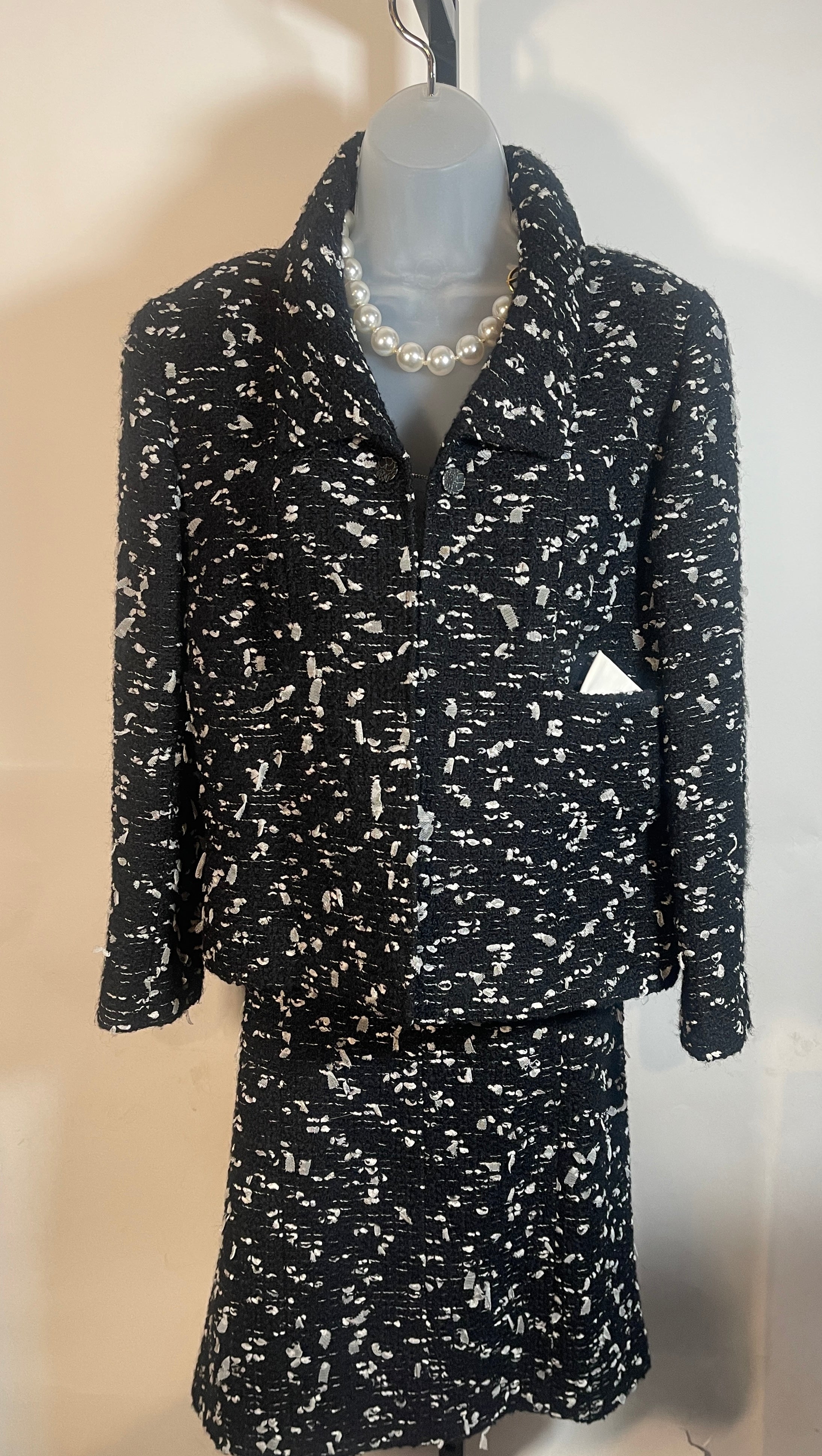 ORIGINAL CHANEL SUIT B & W Nubby Weave Sizes 46, 44