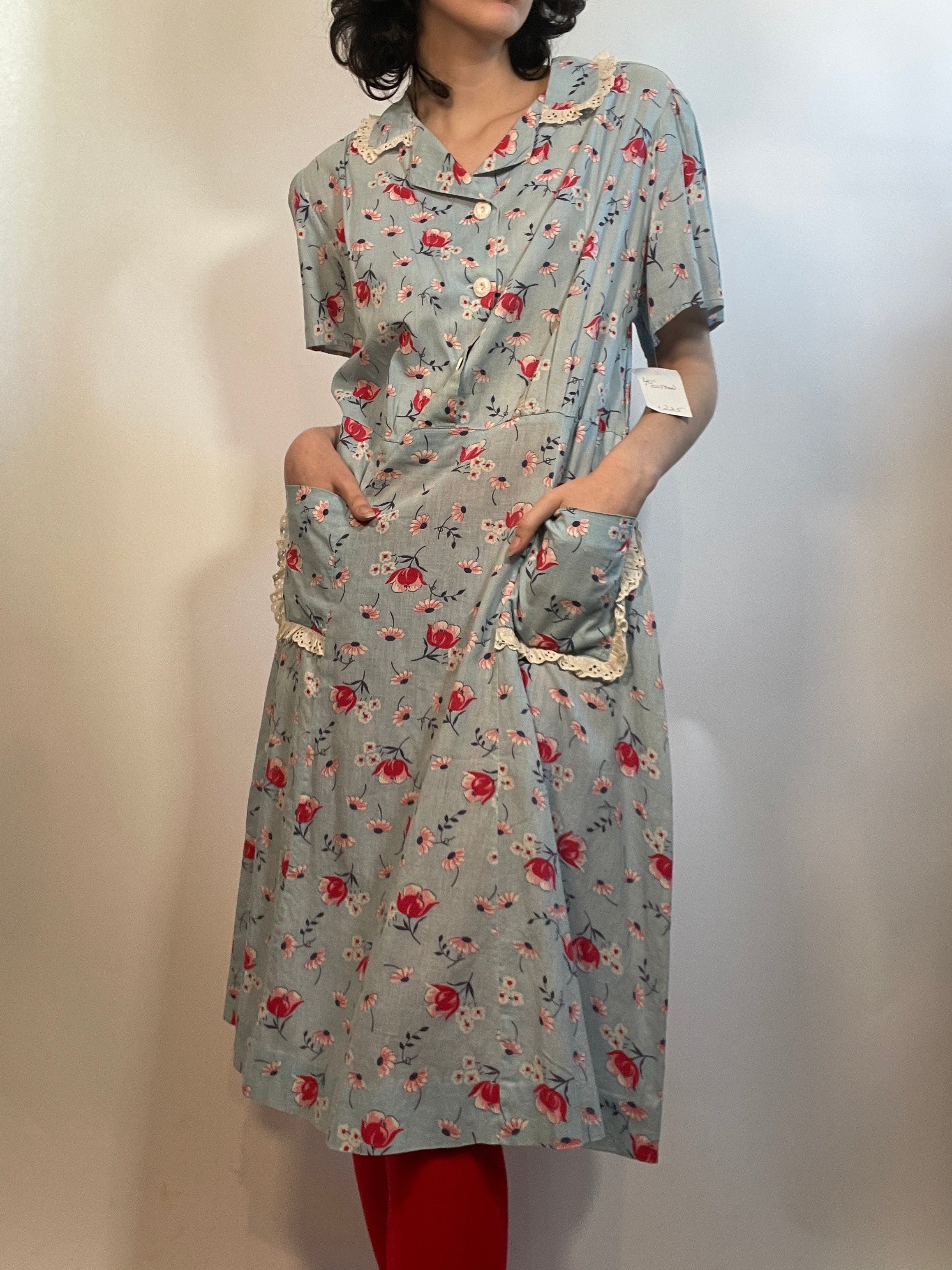 1940s COTTON FLORAL Dress  40"/37"/48"