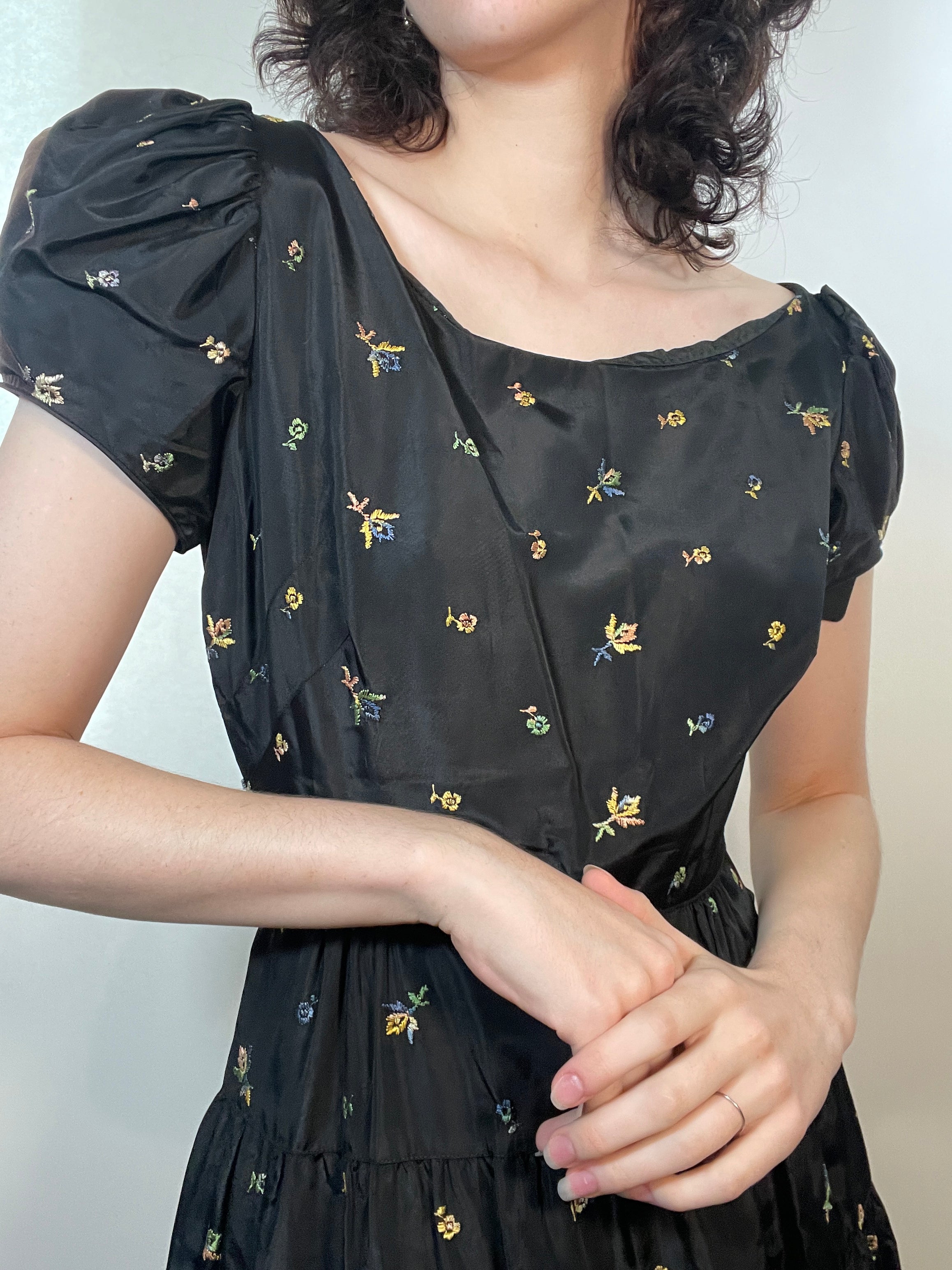 Vtg 40s Embroidered Taffeta Party Dress Early 40s