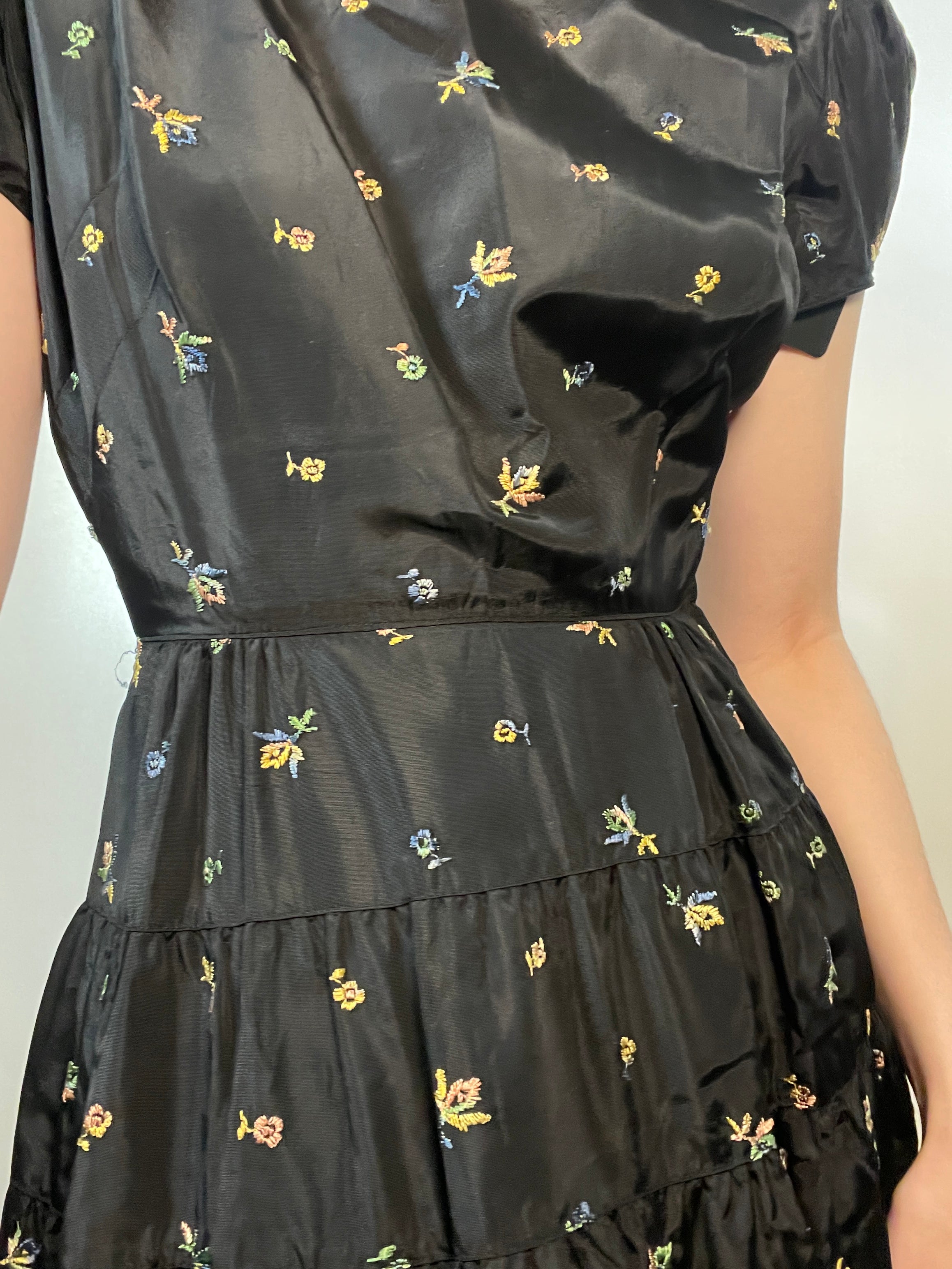 Vtg 40s Embroidered Taffeta Party Dress Early 40s