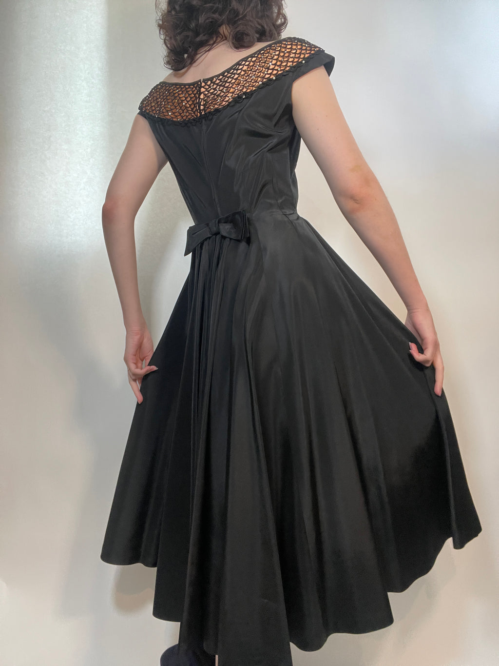 Vtg 50s Fancy Black Taffeta Dress w/ "LACE" Collar Party Dress Dance Dress