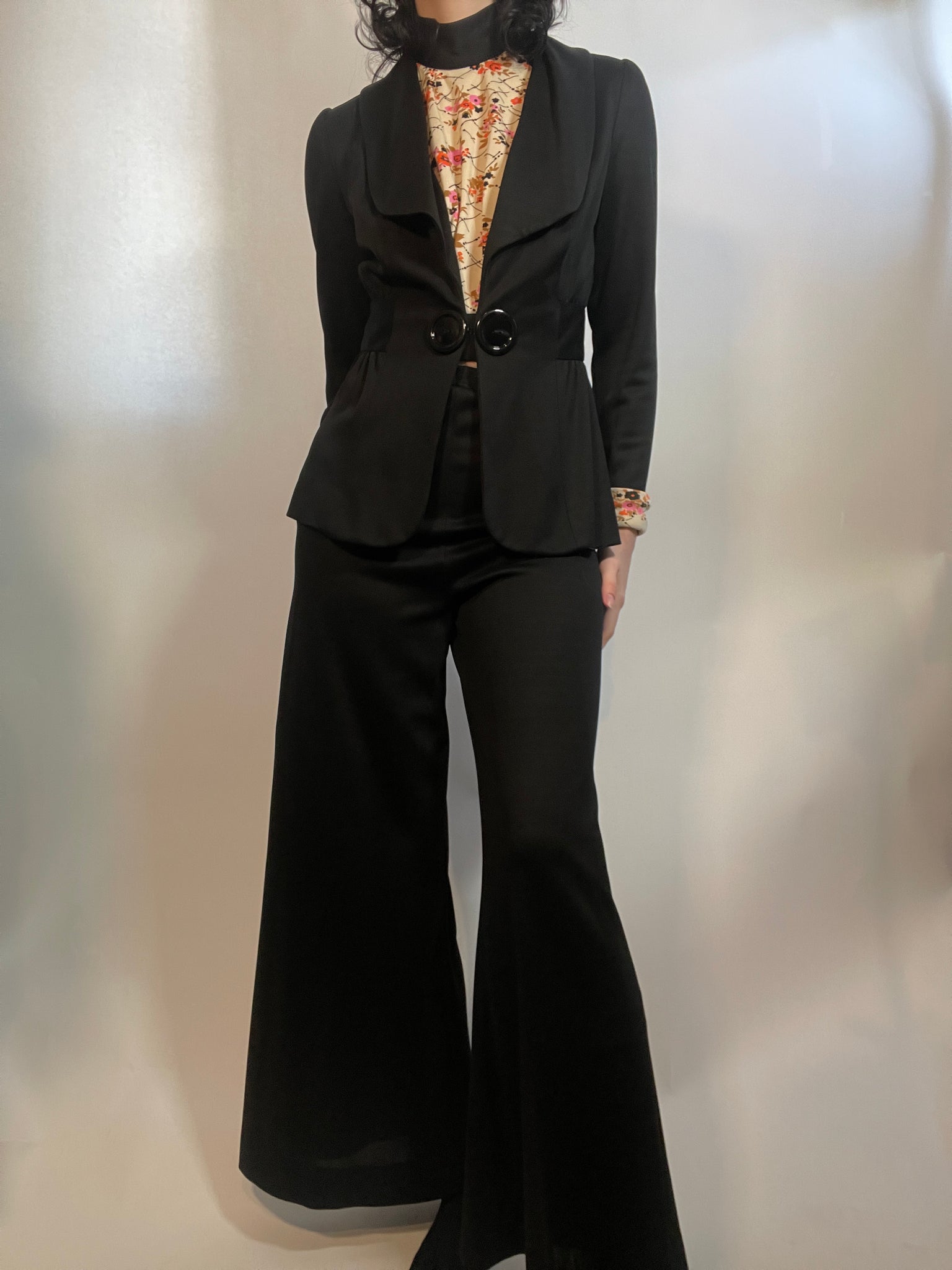 VTG 70s 3 Piece Halter Pant Suit. HOT!