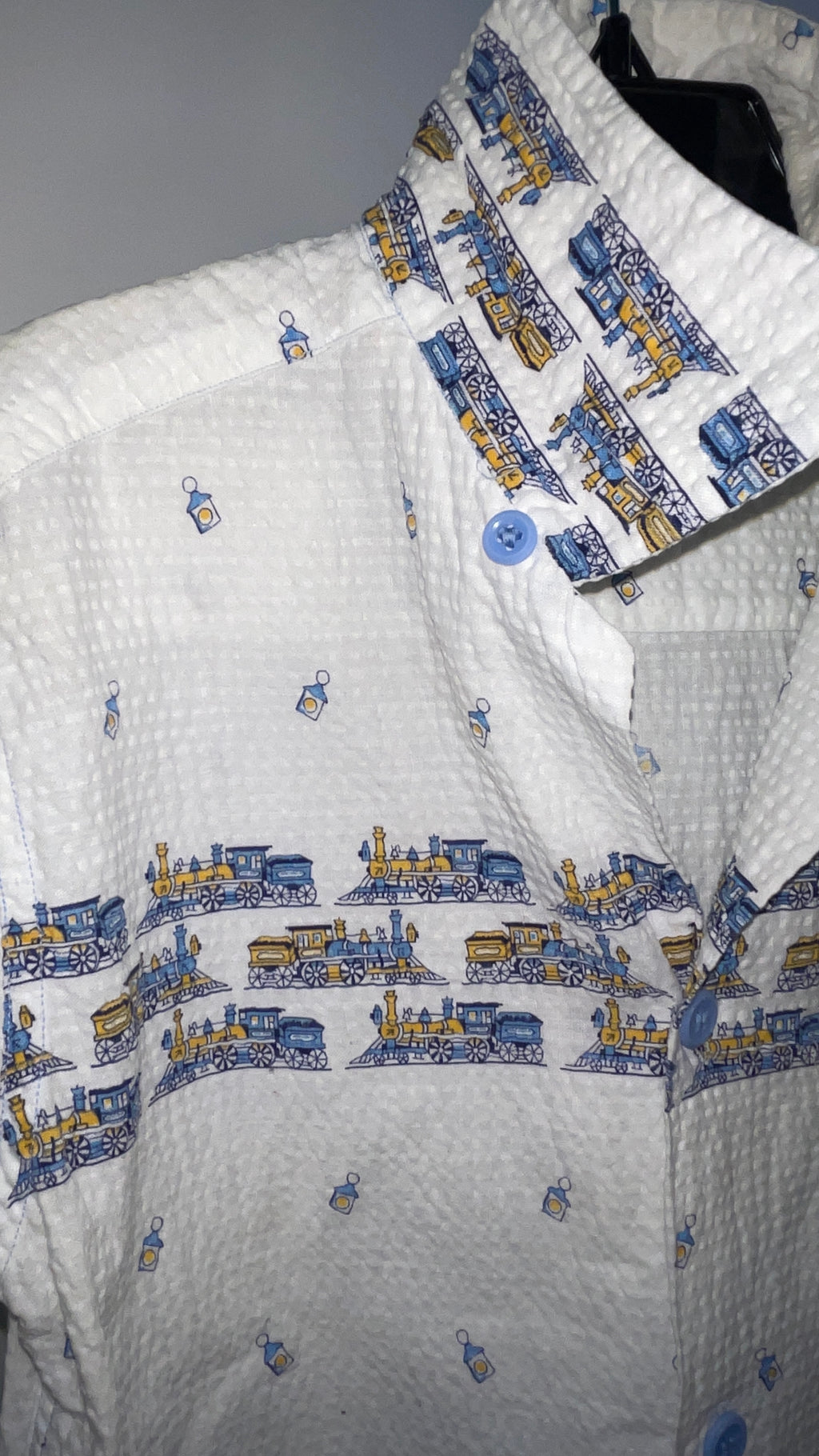 BOYS Vintage 50s Seersucker Shirt w/ TRAINS Chest 32"