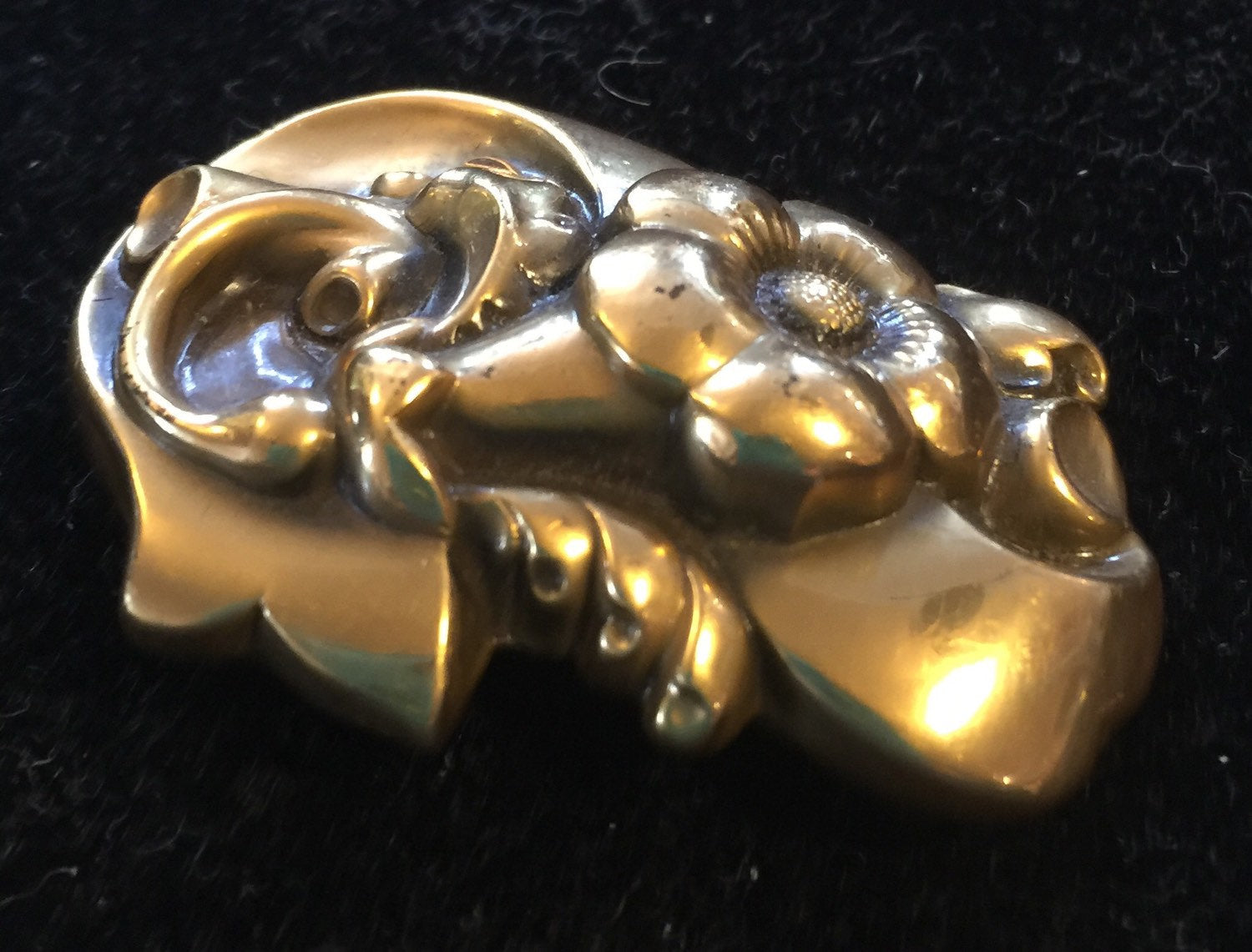 JOSEFF OF HOLLYWOOD Pin Brooch