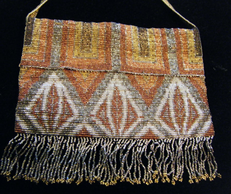 ART DECO Beaded PURSE-w/ Great Design-Gold, Silver, Copper, Platinum colors