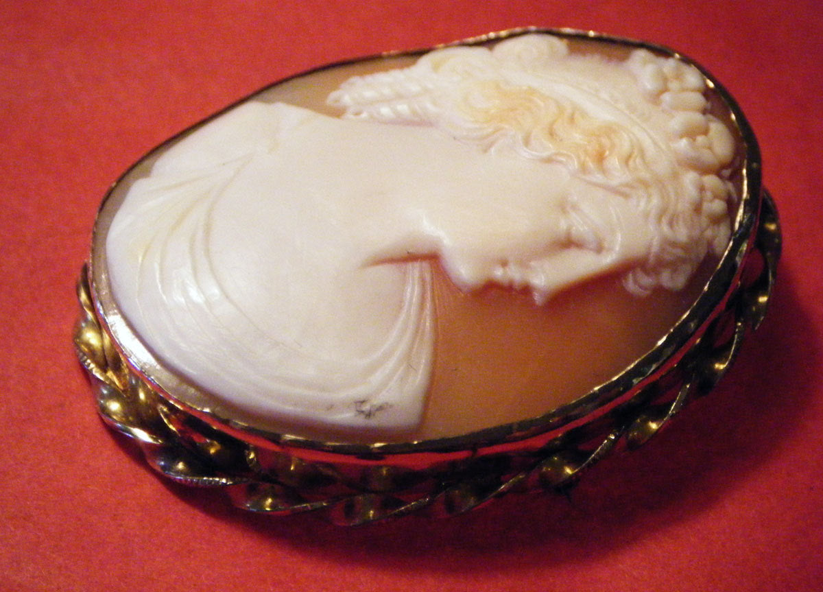 Quality Hand Carved Shell Cameo Pin/Brooch, Classic Profile PIN or PENDANT