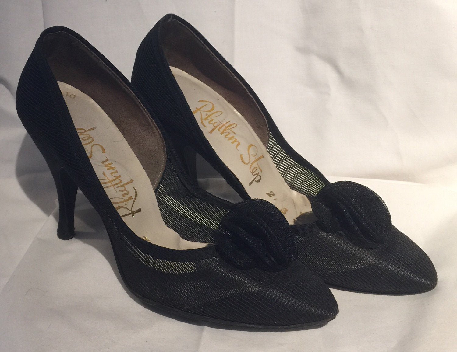 Size 5 B Black Mesh 50's Pump