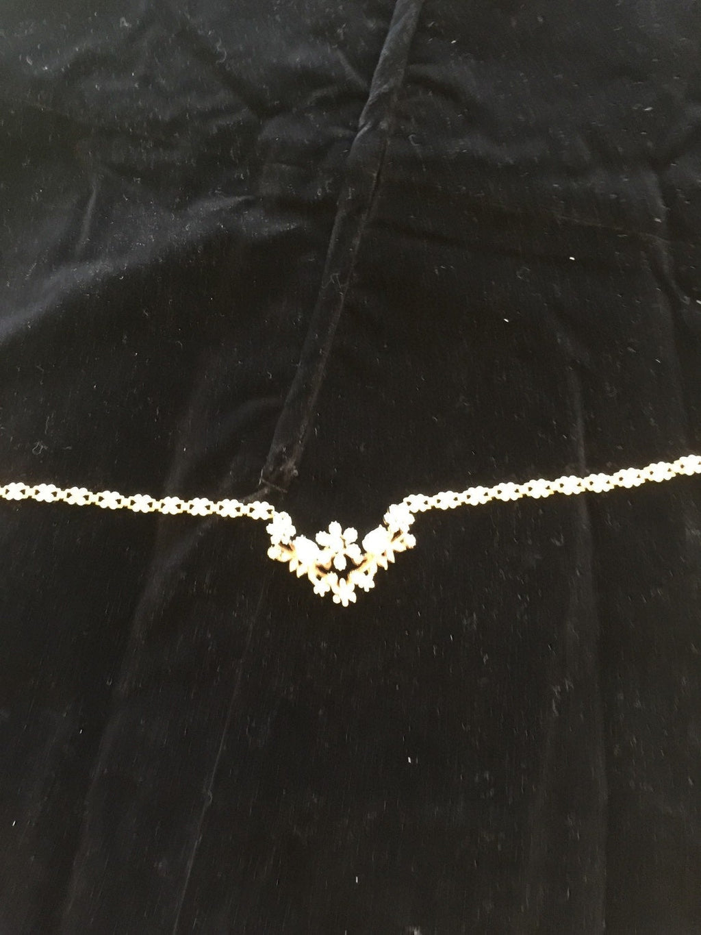 Vtg Pretty Floral Necklace Bridal Fancy