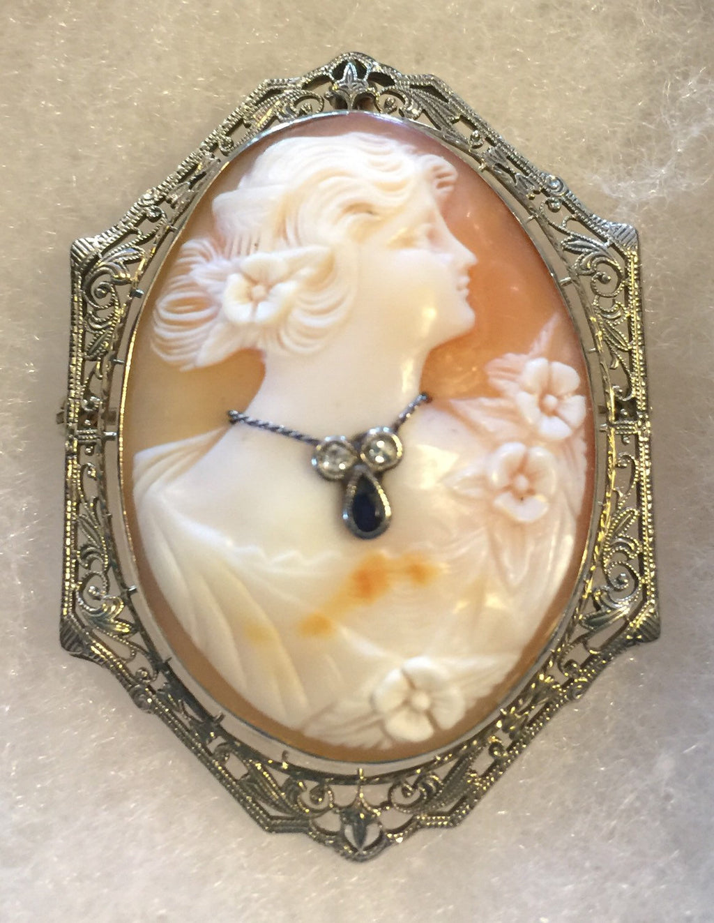 1920's 14K Filigree Cameo w/ Diamonds & Saphire